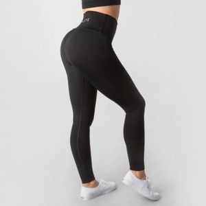 Alphalete 29 Black Revival Leggings 